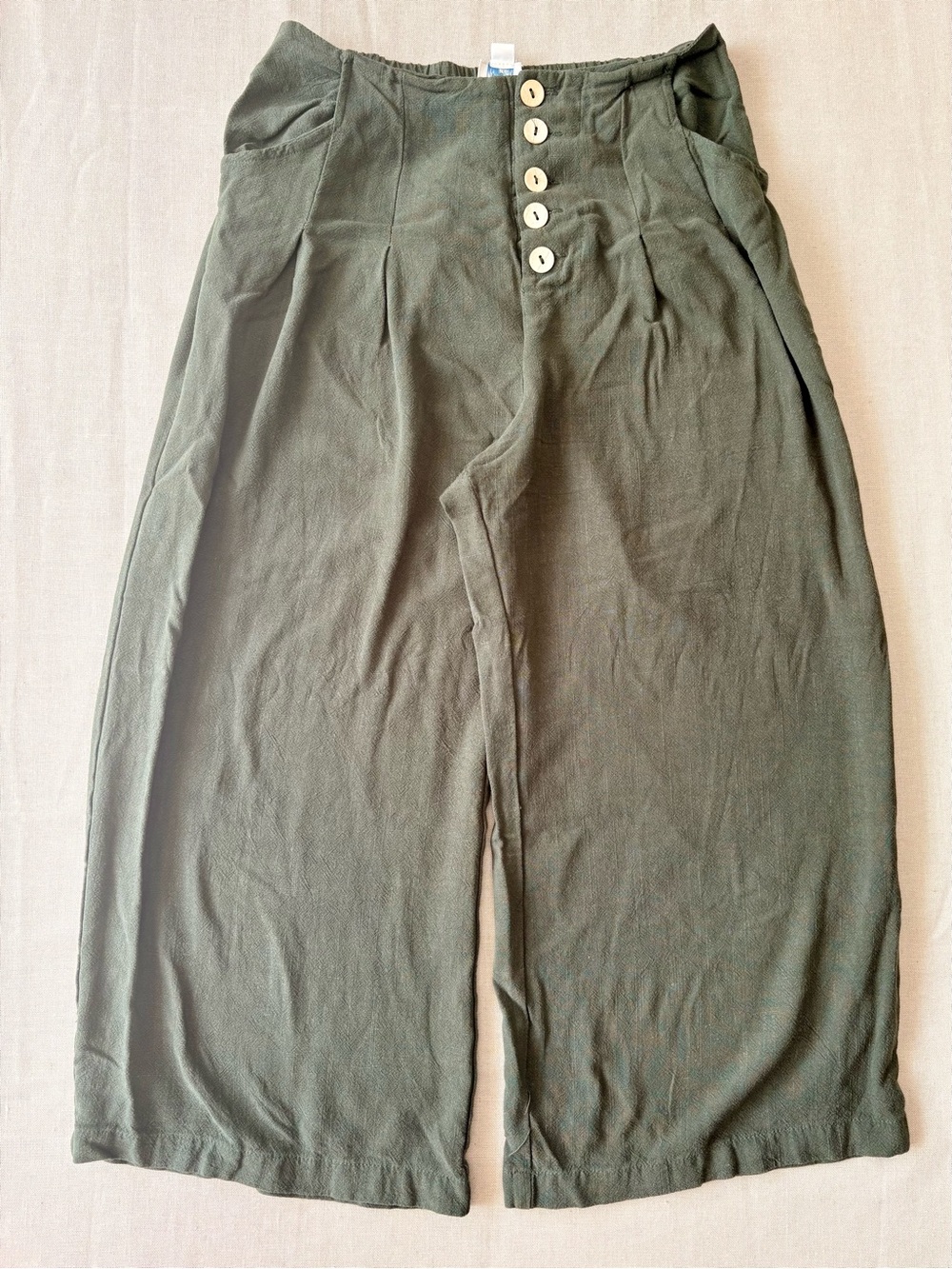 Francesca's Collections Olive Green Cropped Wide-Leg Pants